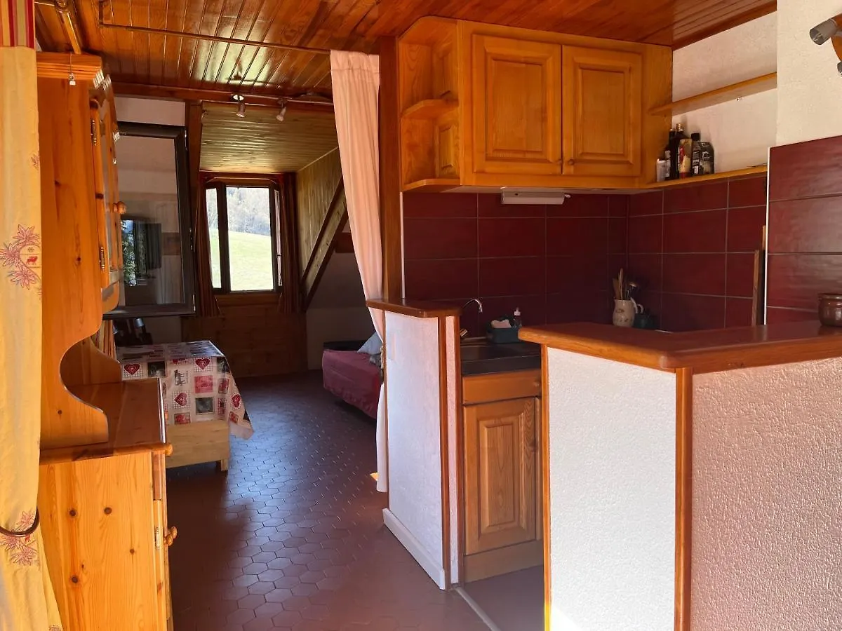 L'Ecureuil St Leger Les Melezes Apartment Saint-Leger-les-Melezes France
