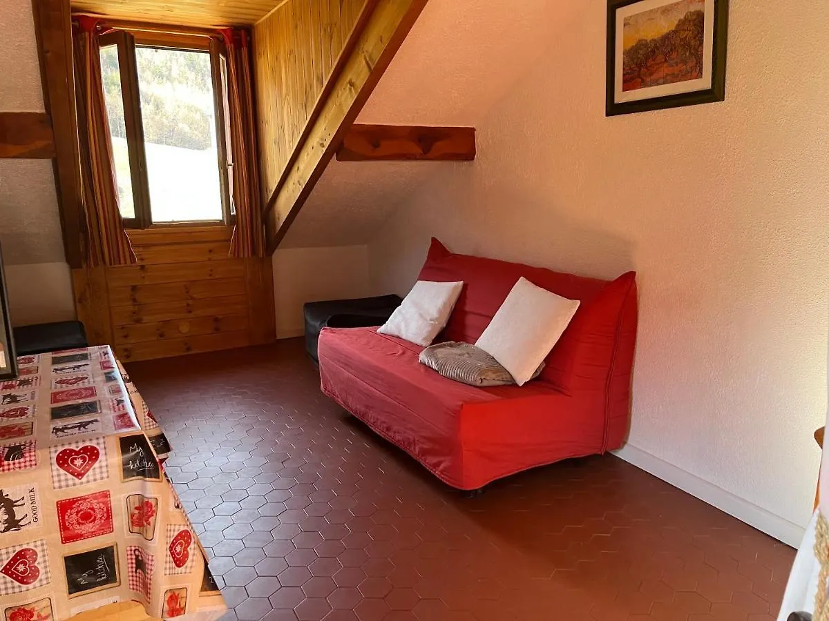 L'Ecureuil St Leger Les Melezes Apartment Saint-Leger-les-Melezes